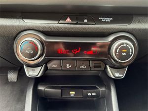Kia Rio 1.2 DPi 62kW (84CV) Concept  - Foto 39