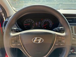 Hyundai i20 1.2 MPI 62kW (85CV) Essence  - Foto 13