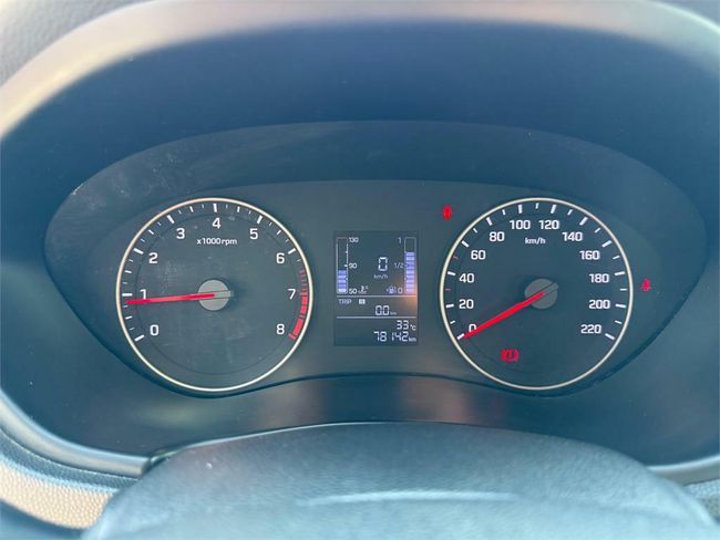 Hyundai i20 1.2 MPI 62kW (85CV) Essence  - Foto 9