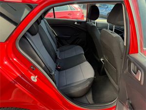 Hyundai i20 1.2 MPI 62kW (85CV) Essence  - Foto 33