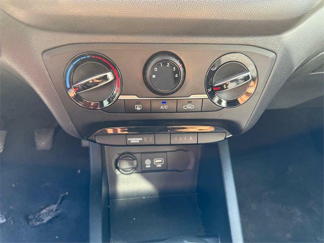 Hyundai i20 1.2 MPI 62kW (85CV) Essence  - Foto 13