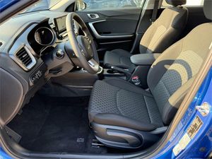 Kia Ceed 1.0 T-GDi 74kW (100CV) Concept  - Foto 33