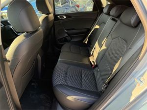 Kia Ceed 1.0 T-GDi 74kW (100CV) Drive  - Foto 29