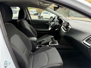 Kia Ceed 1.0 T-GDi 74kW (100CV) Drive  - Foto 33