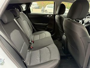 Kia Ceed 1.0 T-GDi 74kW (100CV) Drive  - Foto 35