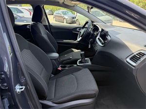 Kia XCeed 1.0 T-GDi Drive 74kW (100CV)  - Foto 27