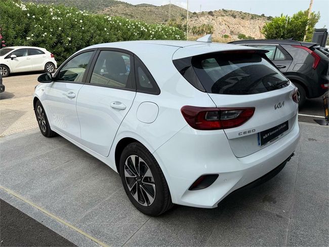 Kia Ceed 1.0 T-GDi 74kW (100CV) Concept  - Foto 7
