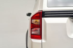 SWM G03 1.5T MT EDI HIBRIDO ENCHUFABLE  - Foto 5