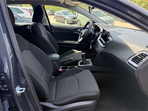 Kia XCeed 1.0 T-GDi Drive 74kW (100CV)  - Foto 25