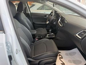 Kia XCeed 1.0 T-GDi Tech 74kW (100CV)  - Foto 25