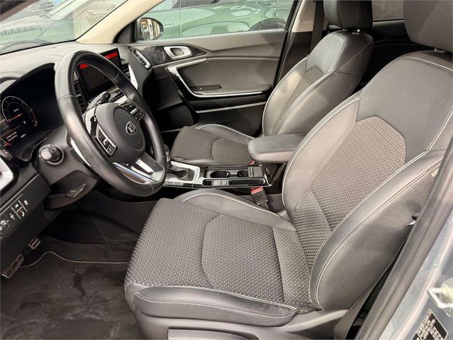 Kia XCeed 1.6 MHEV Emotion 100kW (136CV) DCT  - Foto 18