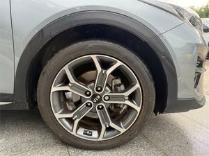 Kia XCeed 1.6 MHEV Emotion 100kW (136CV) DCT  - Foto 15