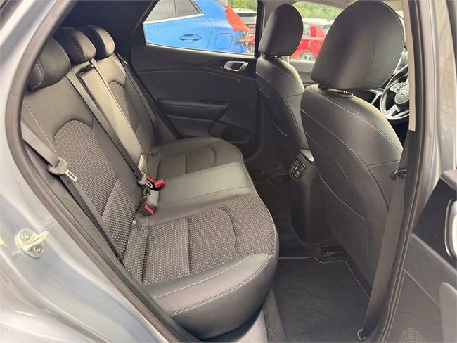 Kia XCeed 1.6 MHEV Emotion 100kW (136CV) DCT  - Foto 21