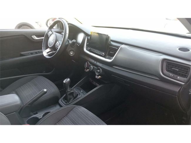 Kia Stonic 1.0 T-GDi 74kW (100CV) MHEV MT Business  - Foto 10