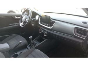 Kia Stonic 1.0 T-GDi 74kW (100CV) MHEV MT Business  - Foto 17