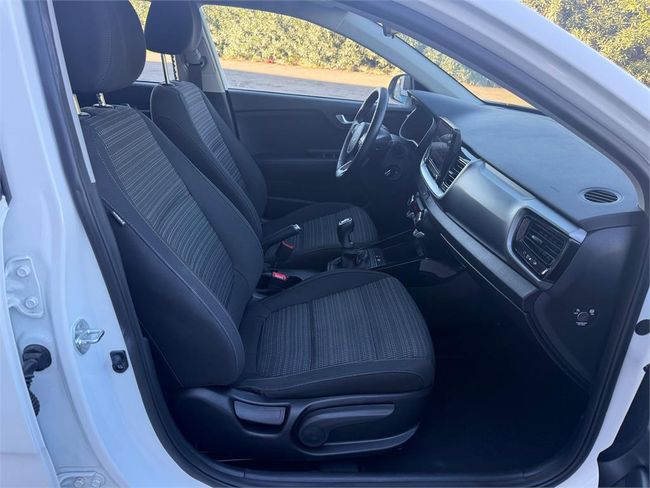 Kia Stonic 1.0 T-GDi 74kW (100CV) MHEV MT Drive  - Foto 16