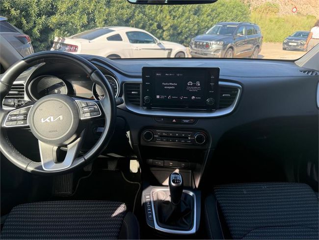 Kia Ceed 1.6 MHEV iMT 100kW (136CV) Drive  - Foto 8