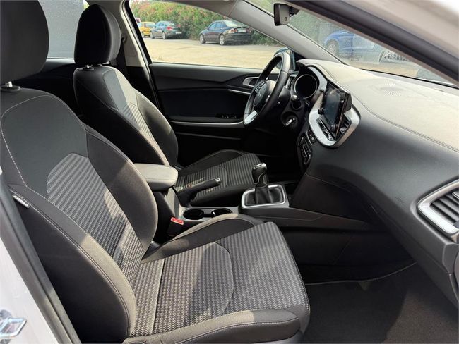 Kia Ceed 1.0 T-GDi 88kW (120CV) Drive  - Foto 14