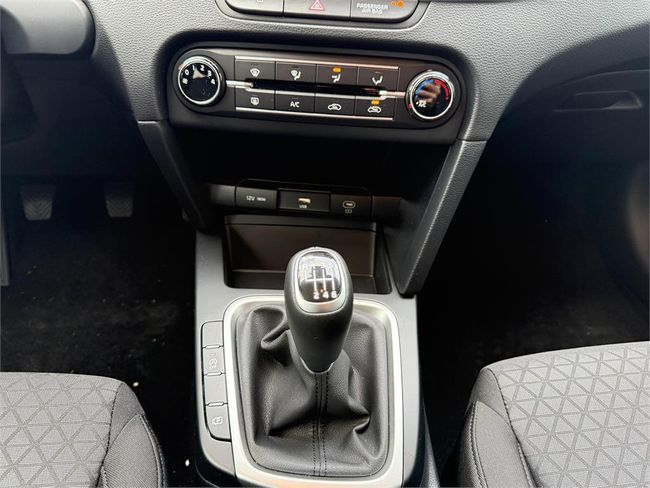 Kia Ceed 1.0 T-GDi 74kW (100CV) Concept  - Foto 13