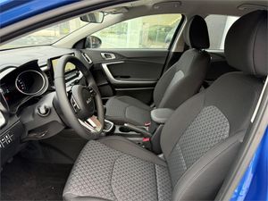 Kia Ceed 1.0 T-GDi 74kW (100CV) Concept  - Foto 21