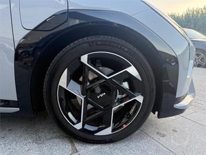 Kia EV4 GT-Line 81,4kWh 150kW (Long Range)  - Foto 15