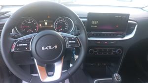 Kia Ceed 1.0 T-GDi 74kW (100CV) Concept OUTLET ULSAN MOTOR  - Foto 21