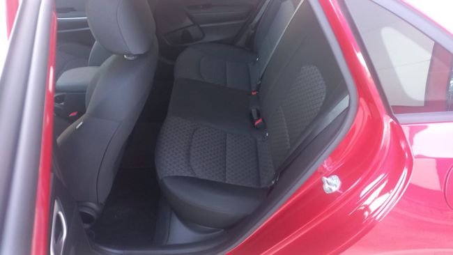 Kia Ceed 1.0 T-GDi 74kW (100CV) Concept OUTLET ULSAN MOTOR  - Foto 10