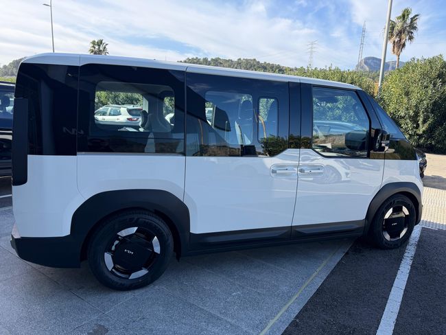 Kia PV5 Cargo Passenger L2H1 Long Range Plus  - Foto 6