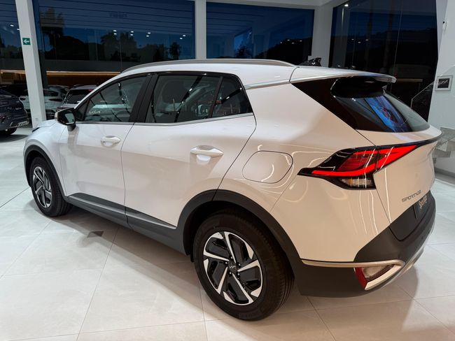 Kia Sportage 1.6 T-GDi MHEV 118kW (160CV) Drive 17