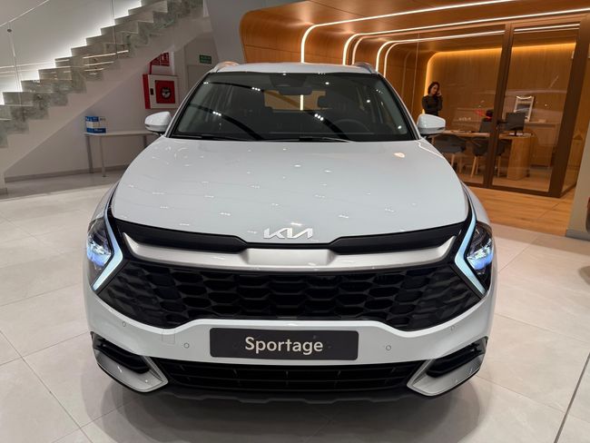 Kia Sportage 1.6 T-GDi MHEV 118kW (160CV) Drive 17