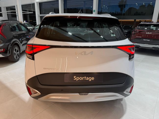Kia Sportage 1.6 T-GDi MHEV 118kW (160CV) Drive 17