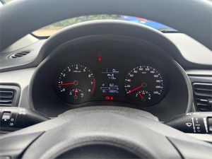 Kia Rio 1.2 DPi 62kW (84CV) Concept  - Foto 19