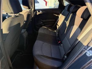 Kia Ceed 1.0 T-GDi 74kW (100CV) Drive  - Foto 27