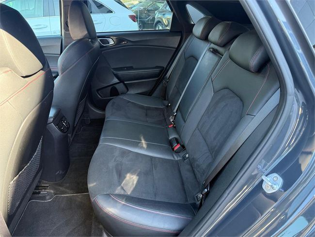 Kia Ceed 1.6 T-GDi 150kW (204CV) GT DCT  - Foto 24