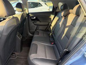 Kia Niro 1.6 GDi HEV 104kW (141CV) Emotion  - Foto 35