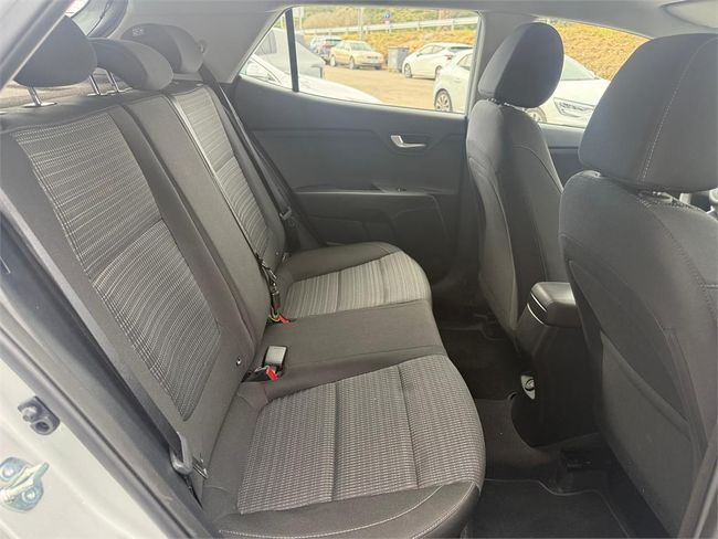 Kia Stonic 1.0 T-GDi 74kW (100CV) MHEV Drive DCT  - Foto 17