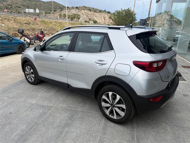 Kia Stonic 1.0 T-GDi 74kW (100CV) MHEV Drive DCT  - Foto 7