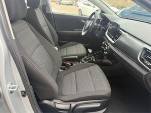 Kia Stonic 1.0 T-GDi 74kW (100CV) MHEV Drive DCT  - Foto 29