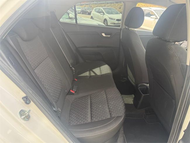 Kia Rio 1.2 DPi 62kW (84CV) Concept  - Foto 16