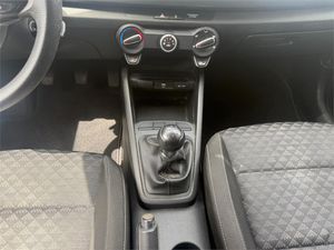 Kia Rio 1.2 DPi 62kW (84CV) Concept  - Foto 21