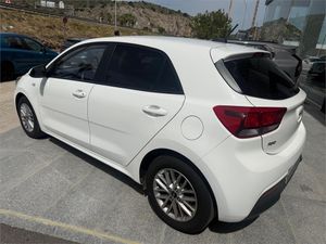 Kia Rio 1.2 DPi 62kW (84CV) Concept  - Foto 11