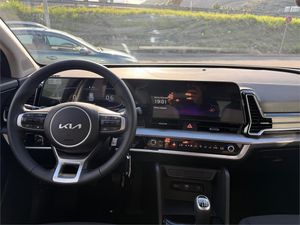 Kia Sportage 1.6 T-GDi 118kW (160CV) Drive 17