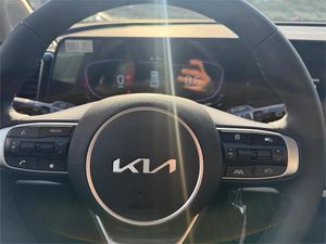 Kia Sportage 1.6 T-GDi 118kW (160CV) Drive 17