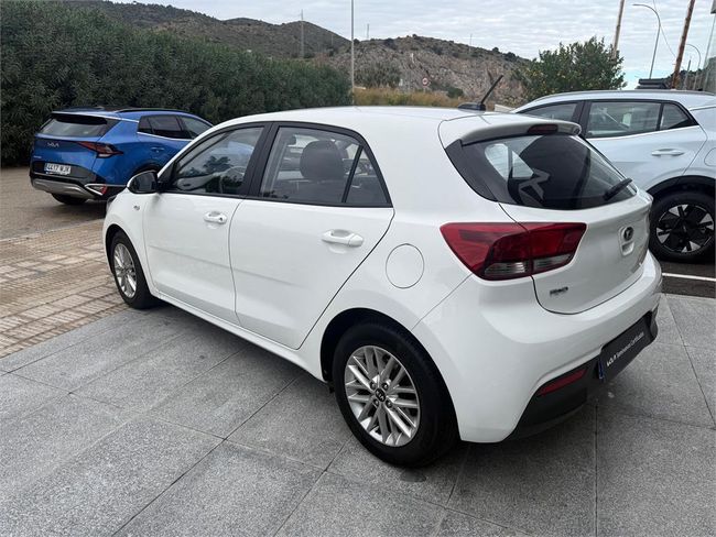 Kia Rio 1.2 DPi 62kW (84CV) Concept  - Foto 7