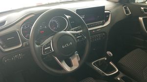 Kia XCeed 1.0 T-GDi Drive 85kW (115CV)  - Foto 21