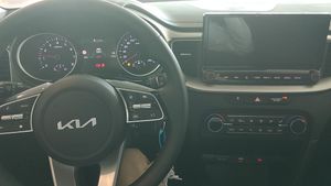 Kia XCeed 1.0 T-GDi Drive 85kW (115CV)  - Foto 19