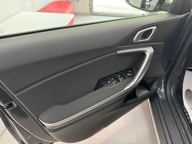 Kia XCeed 1.0 T-GDi Drive 85kW (115CV)  - Foto 13