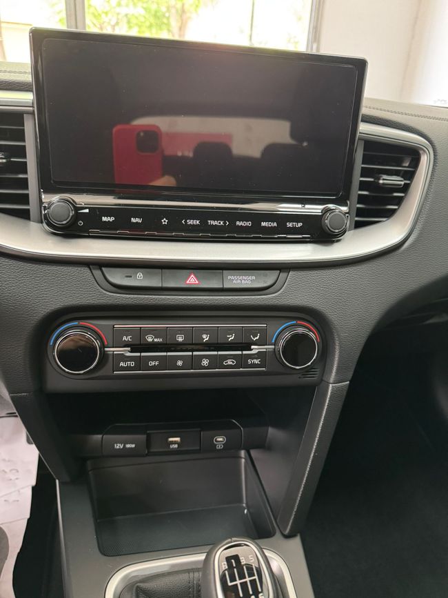 Kia XCeed 1.0 T-GDi Drive 85kW (115CV)  - Foto 11