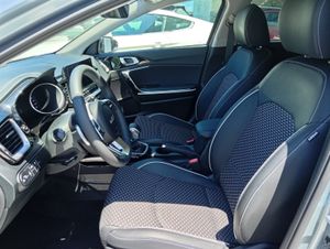 Kia Ceed 1.5 MHEV 103kW (140CV) Tech DCT  - Foto 21