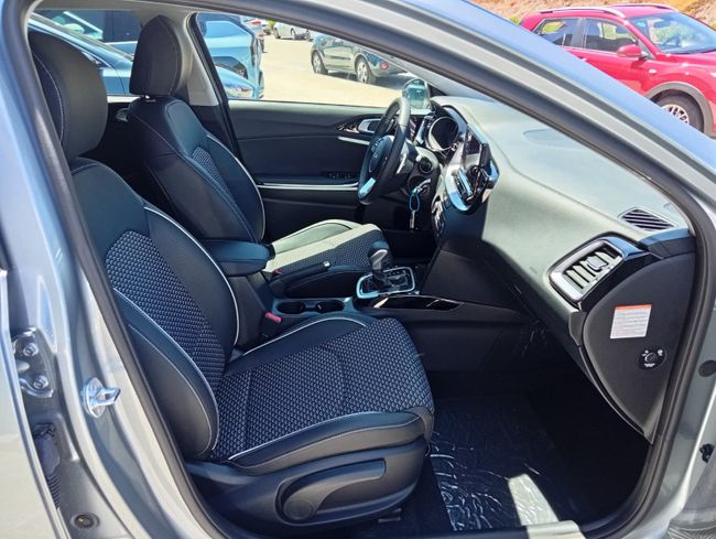 Kia Ceed 1.5 MHEV 103kW (140CV) Tech DCT  - Foto 14